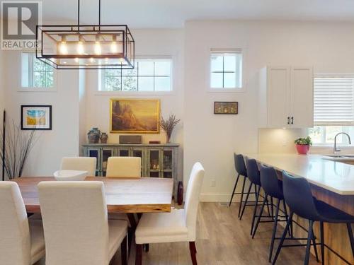 4048 Saturna Ave, Powell River, BC - Indoor Photo Showing Dining Room