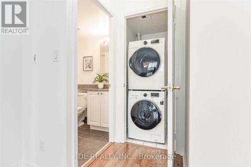 1703 - 4850 Glen Erin Drive, Mississauga (Central Erin Mills), ON - Indoor Photo Showing Laundry Room