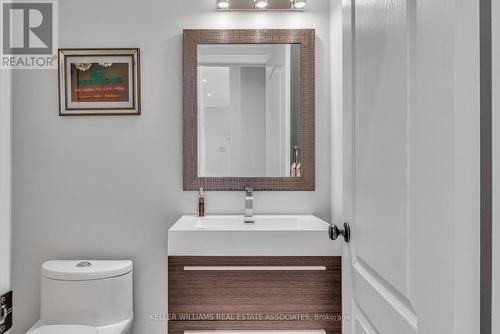 61 Chaplin Crescent, Halton Hills (Georgetown), ON - Indoor Photo Showing Bathroom