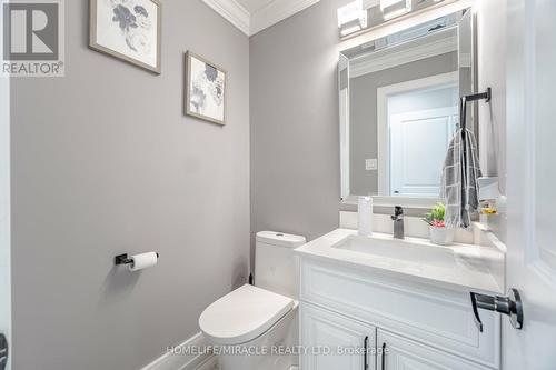 2 Ebby Avenue, Brampton, ON - Indoor Photo Showing Bathroom