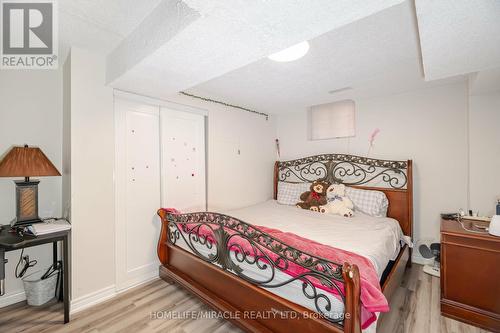 2 Ebby Avenue, Brampton (Heart Lake West), ON - Indoor Photo Showing Bedroom