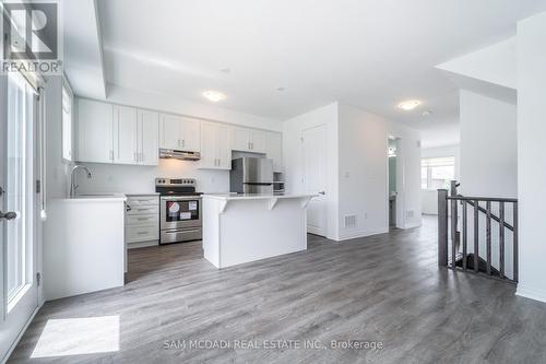 84 Kaitting Trail, Oakville, ON - Indoor Photo Showing Kitchen