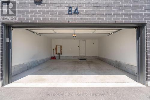 84 Kaitting Trail, Oakville, ON - Indoor Photo Showing Garage