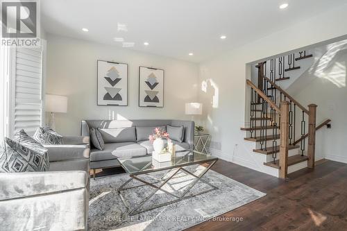 36 Frontenac Crescent, Brampton, ON - Indoor Photo Showing Living Room