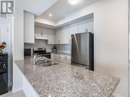 45 Knotsberry Circle, Brampton (Bram West), ON - Indoor Photo Showing Kitchen With Stainless Steel Kitchen With Double Sink With Upgraded Kitchen