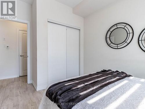 45 Knotsberry Circle, Brampton (Bram West), ON - Indoor Photo Showing Bedroom