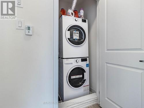 45 Knotsberry Circle, Brampton (Bram West), ON - Indoor Photo Showing Laundry Room