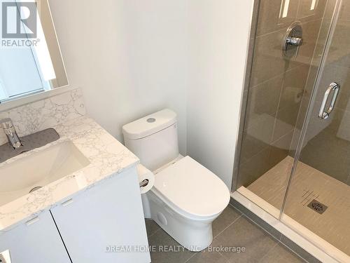 905 - 270 Dufferin Street, Toronto (South Parkdale), ON - Indoor Photo Showing Bathroom