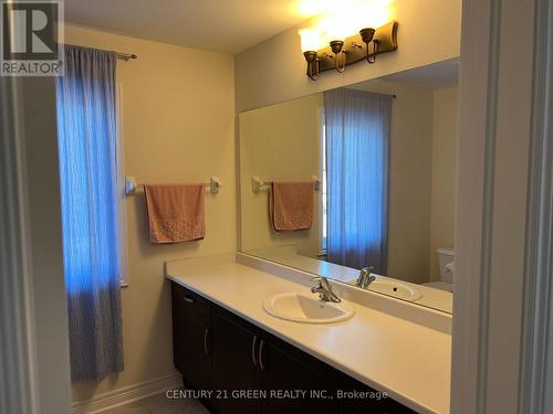 7512 Marpin Court, Niagara Falls, ON - Indoor Photo Showing Bathroom