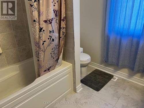 7512 Marpin Court, Niagara Falls, ON - Indoor Photo Showing Bathroom