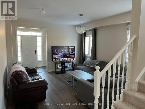 7512 Marpin Court, Niagara Falls, ON - Indoor Photo Showing Other Room