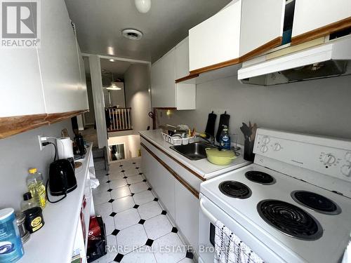 2 - 99 Trinity Street, Toronto (Moss Park), ON - Indoor Photo Showing Kitchen