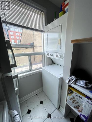 2 - 99 Trinity Street, Toronto (Moss Park), ON - Indoor Photo Showing Laundry Room