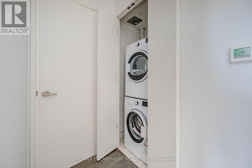 1603 - 5 Soudan Avenue, Toronto, ON - Indoor Photo Showing Laundry Room