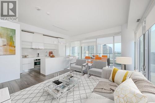 1603 - 5 Soudan Avenue, Toronto (Mount Pleasant West), ON - Indoor Photo Showing Living Room