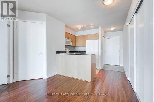 2907 - 373 Front Street W, Toronto (Waterfront Communities), ON - Indoor Photo Showing Kitchen