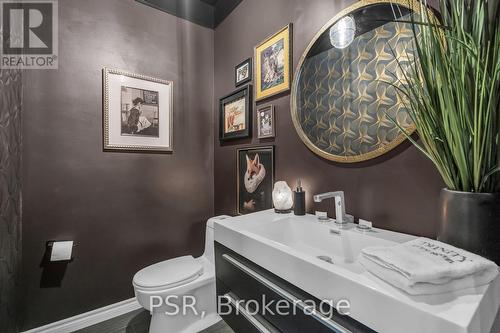 13 Mulberry Court, Barrie (Innis-Shore), ON - Indoor Photo Showing Bathroom