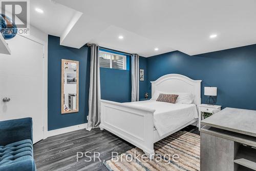 13 Mulberry Court, Barrie, ON - Indoor Photo Showing Bedroom