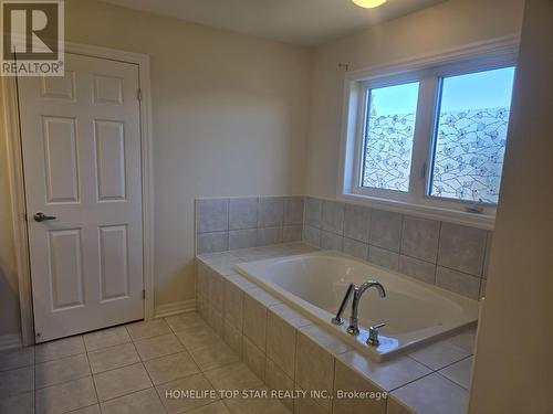 220 Warden Street, Clearview (Stayner), ON - Indoor Photo Showing Bathroom