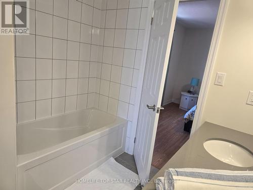 220 Warden Street, Clearview (Stayner), ON - Indoor Photo Showing Bathroom