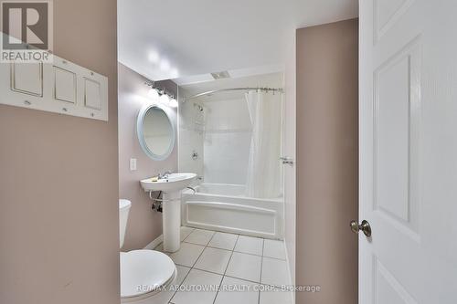 240 Tweedsdale Crescent, Oakville, ON - Indoor Photo Showing Bathroom