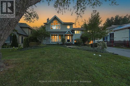 240 Tweedsdale Crescent, Oakville (Bronte East), ON - Outdoor With Facade