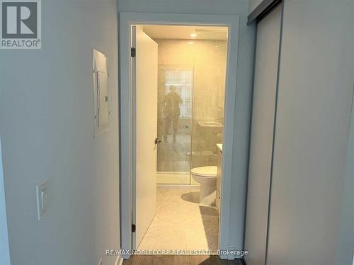 2006 - 1926 Lakeshore Boulevard W, Toronto (High Park-Swansea), ON - Indoor Photo Showing Bathroom