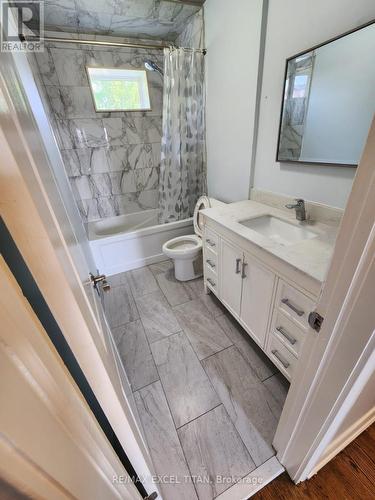 Upper - 17 Wickford Drive, Toronto (Maple Leaf), ON - Indoor Photo Showing Bathroom