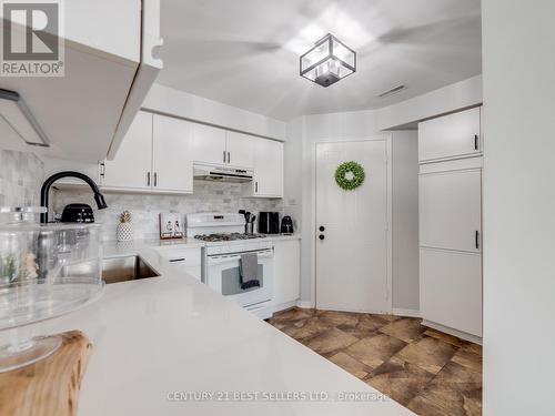 92 - 2530 Northampton Boulevard, Burlington (Headon), ON - Indoor Photo Showing Kitchen