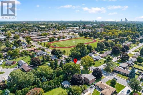 6525 O'Neil Street, Niagara Falls, ON - Outdoor With View