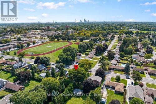 6525 O'Neil Street, Niagara Falls, ON - Outdoor With View