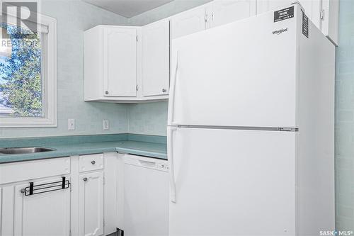 45 Moncton Place, Saskatoon, SK - Indoor Photo Showing Kitchen