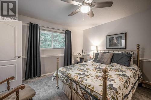 373 Rio Drive S, Kelowna, BC - Indoor Photo Showing Bedroom