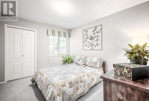 373 Rio Drive S, Kelowna, BC - Indoor Photo Showing Bedroom