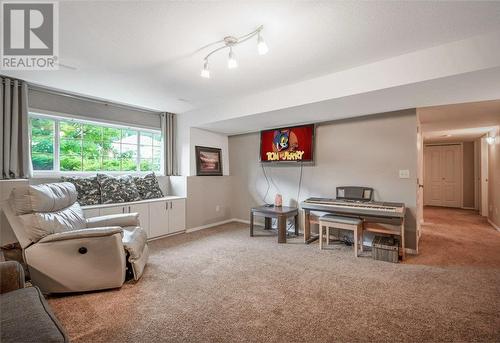 373 Rio Drive S, Kelowna, BC - Indoor