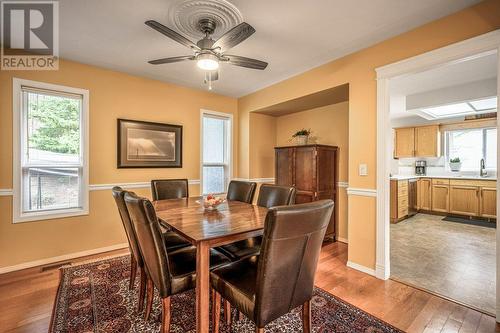 373 Rio Drive S, Kelowna, BC - Indoor Photo Showing Dining Room