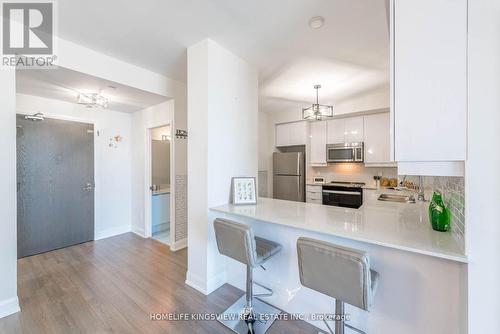 808 - 2910 Highway 7 Road W, Vaughan, ON - Indoor Photo Showing Kitchen