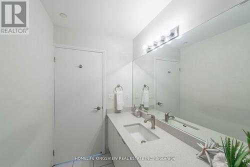 808 - 2910 Highway 7 Road W, Vaughan, ON - Indoor Photo Showing Bathroom