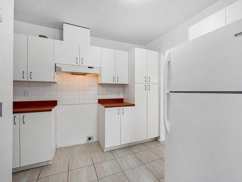 Cuisine - 301-8900 Boul. Rivard, Brossard, QC - Indoor Photo Showing Kitchen