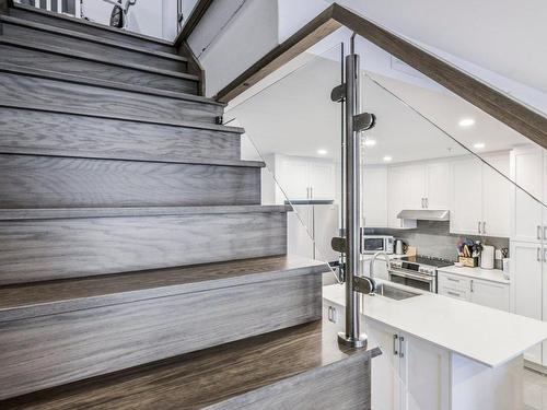 Staircase - 109-6750 Rue Sherbrooke E., Montréal (Mercier/Hochelaga-Maisonneuve), QC - Indoor Photo Showing Kitchen