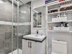 Ensuite bathroom - 