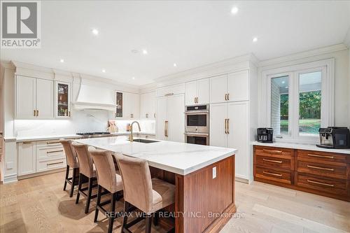 3600 16Th Sideroad, King, ON - Indoor Photo Showing Kitchen With Upgraded Kitchen