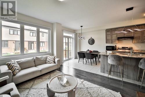 55 Ever Sweet Way, Thorold, ON - Indoor Photo Showing Living Room