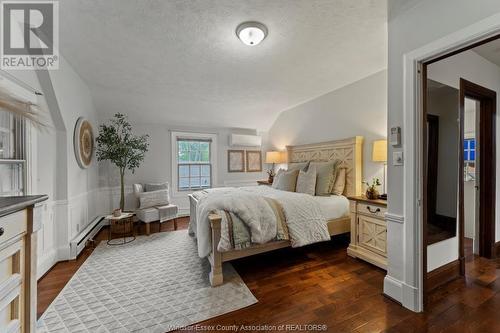 450 Matthew Brady, Windsor, ON - Indoor Photo Showing Bedroom