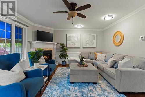 450 Matthew Brady, Windsor, ON - Indoor Photo Showing Living Room With Fireplace