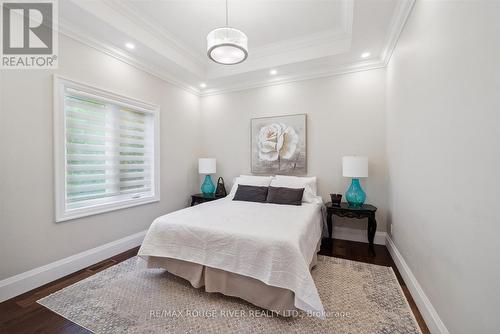 10 Helen Crescent, Kawartha Lakes, ON - Indoor Photo Showing Bedroom