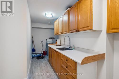 10 Helen Crescent, Kawartha Lakes, ON - Indoor Photo Showing Kitchen