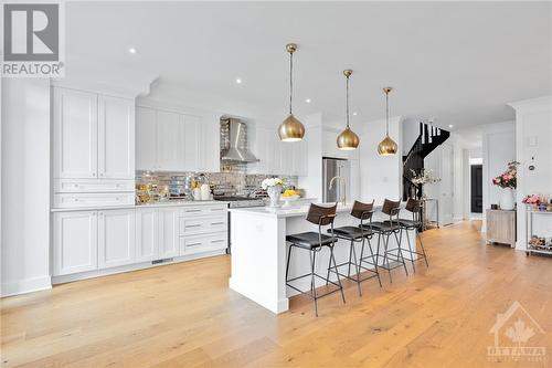 519 Newburgh Place, Ottawa, ON - Indoor Photo Showing Kitchen With Upgraded Kitchen