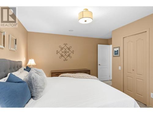 2135 Chilanko Court, Kelowna, BC - Indoor Photo Showing Bedroom