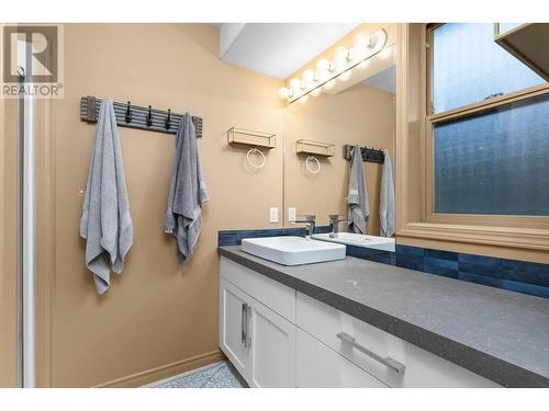 2135 Chilanko Court, Kelowna, BC - Indoor Photo Showing Bathroom